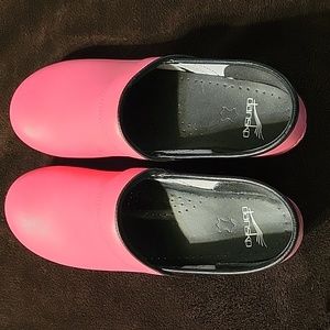 Dansko size 41 pink clog